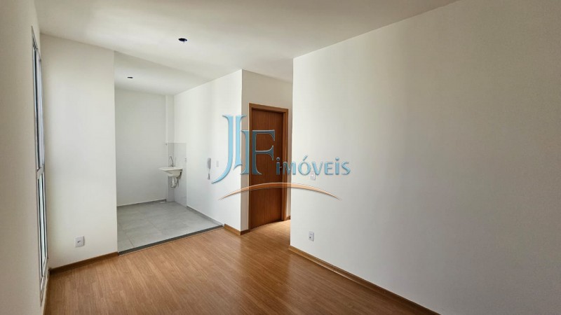 Apartamento à venda com 2 quartos, 42m² - Foto 2